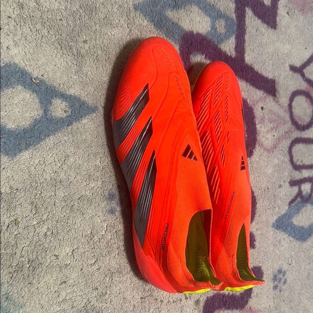 ADIDAS PREDATOR ELITE LACELESS FG SE